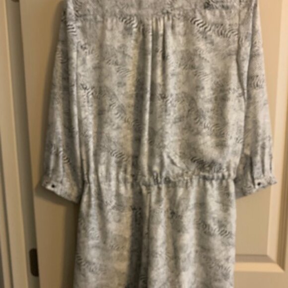 Katherine Barclay Women's Size 4 One Piece Blk/White Print Romper Shorts - Picture 10 of 10